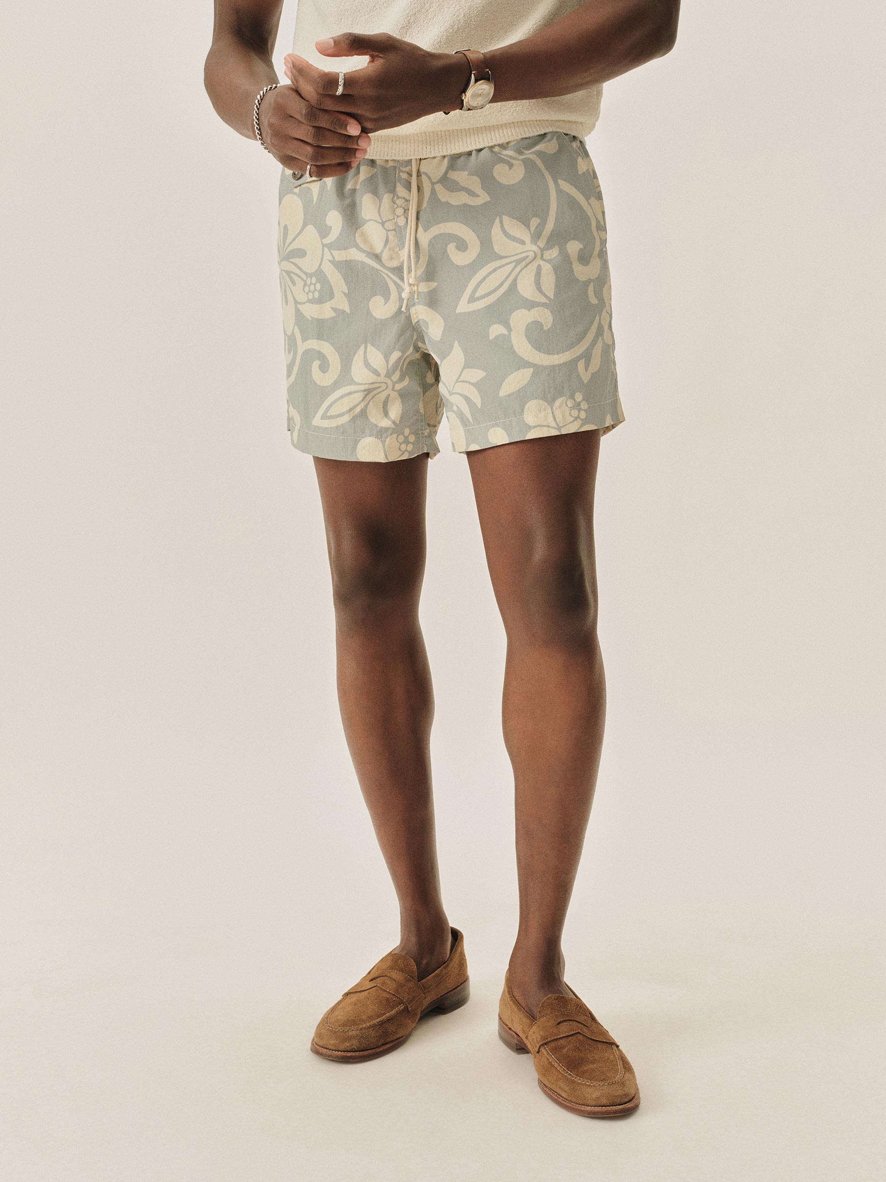 Alternative view of Maui Blue Floral Print 5.5" Laguna Swim Short