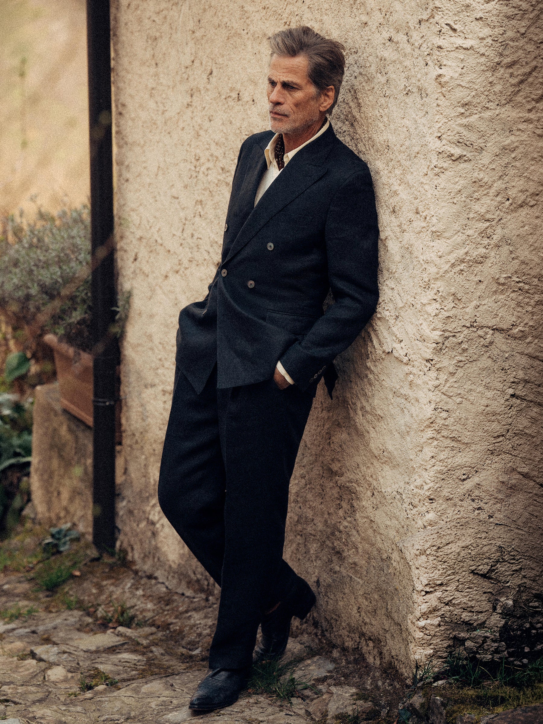 Alternative view of Black Charcoal Linen Herringbone Hollywood Double Breasted Jacket