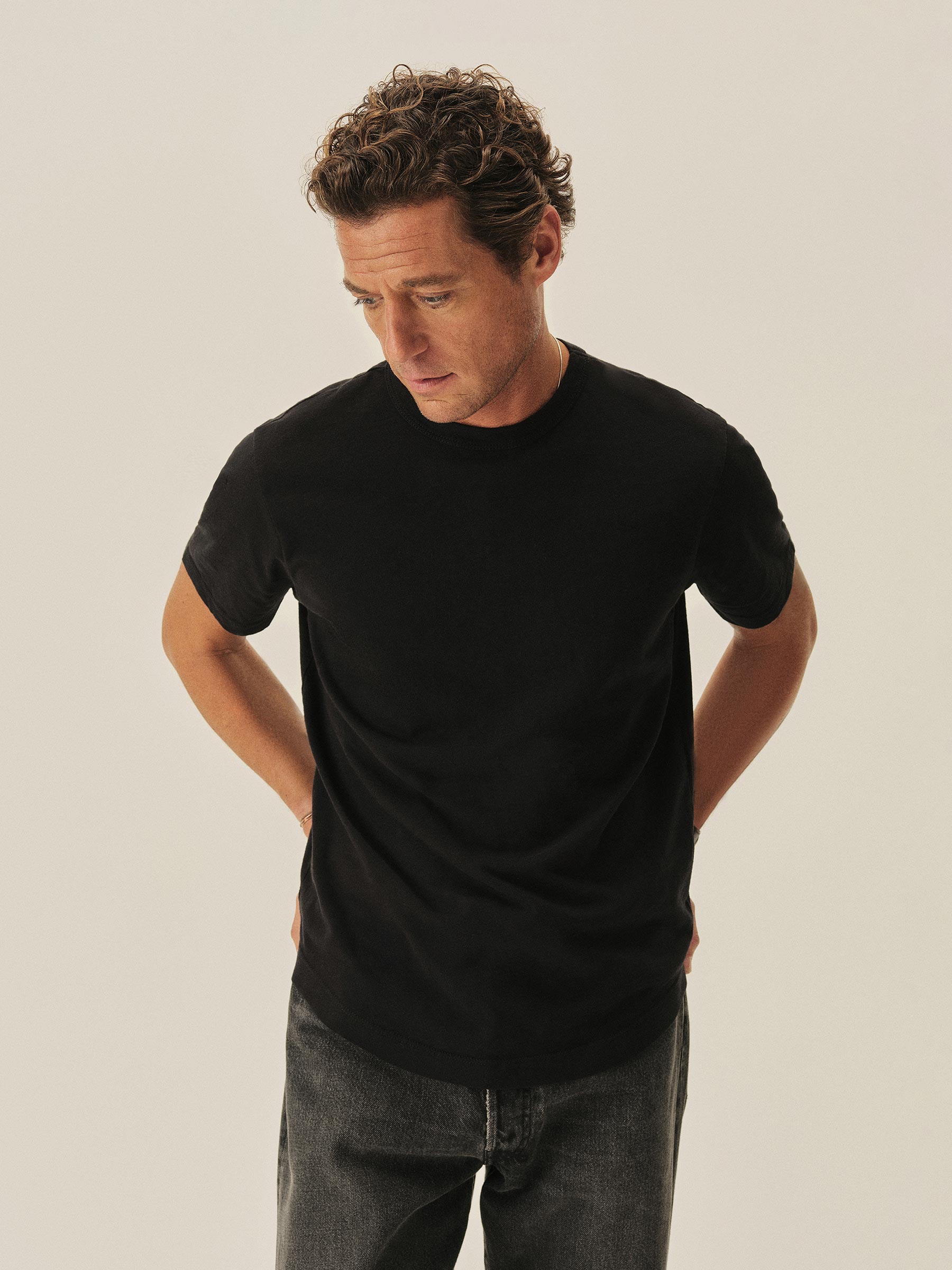 Alternative view of Black Slub Curved Hem Tee