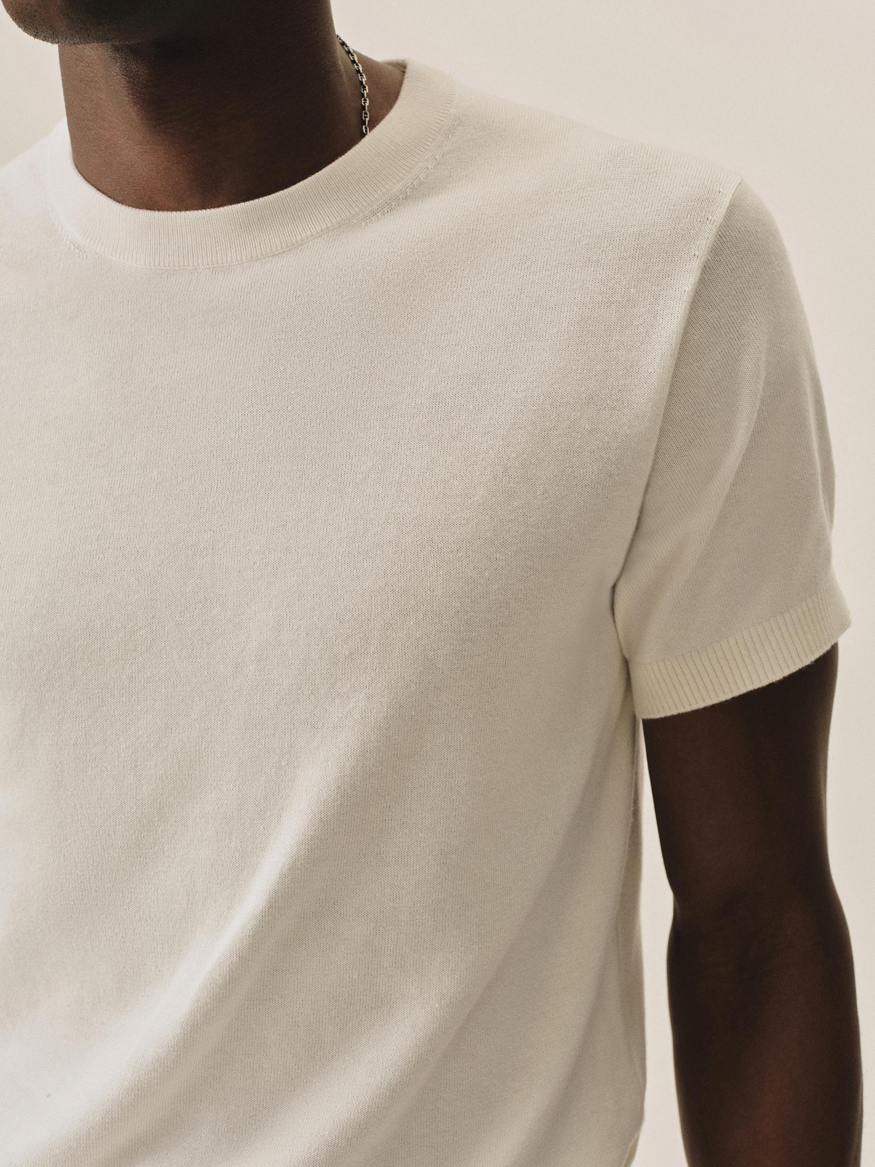 Alternative view of White Como Cashmere Tee