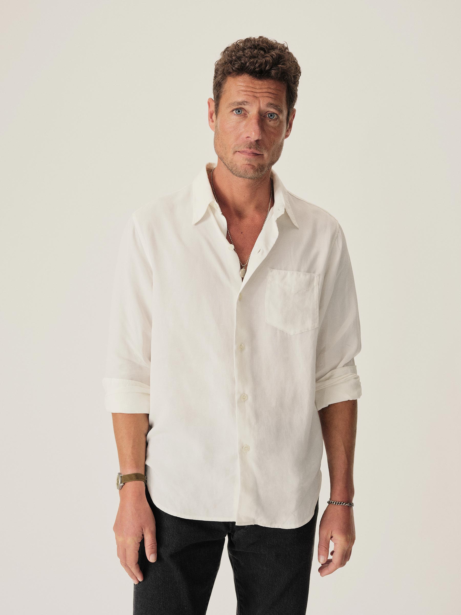 Alternative view of Natural Draped Linen Lounge Lizard Shirt