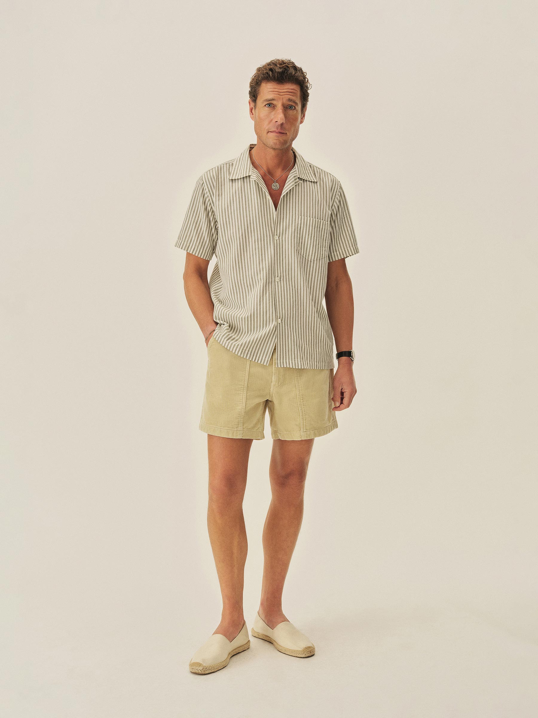 Alternative view of Natural 5 1/2" Cord Beach Cruiser Short